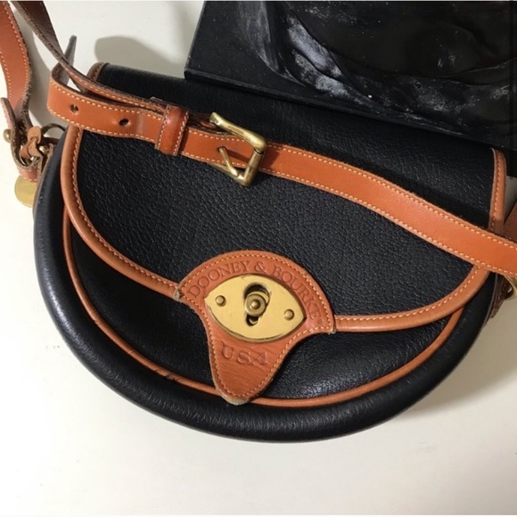 Vintage Dooney & Bourke Crossbody - Picture 1 of 5